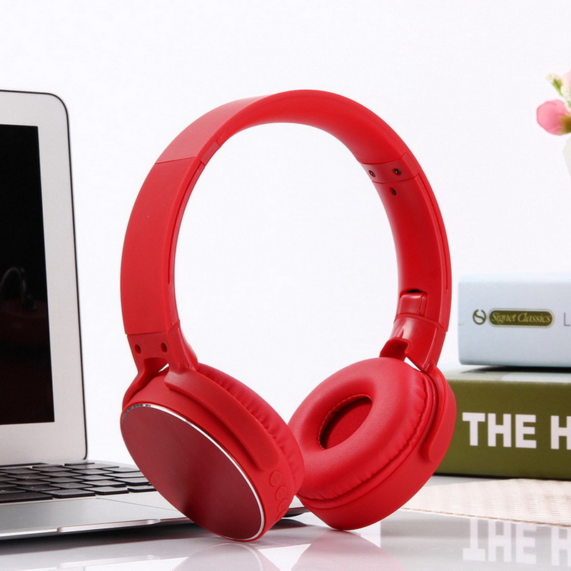 Wireless Over-ear Headphones Come With Built-in Microphone Lightweight For Your Daily Adventures