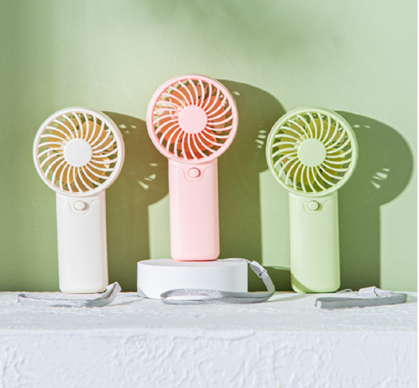 AAA Battery Handheld Fan 2W ABS Body 6*3.7*12.5cm Size 53.7g Lightweight With Lanyard Green Red White